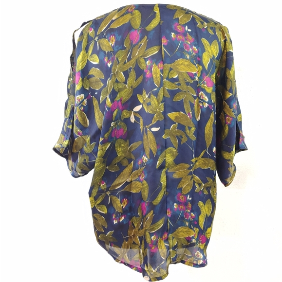 COLLECTIVE CONCEPT EMBELLISHED PULLOVER TOP (a388) - Picture 8 of 14